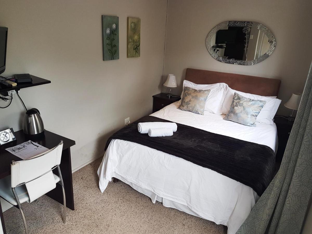 Urban Manor Bed & Breakfast Port Elizabeth Bagian luar foto