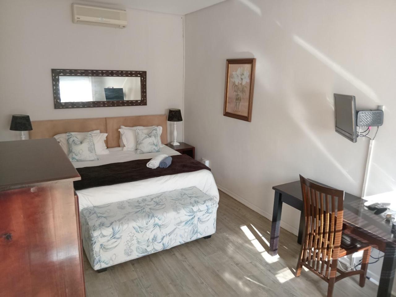 Urban Manor Bed & Breakfast Port Elizabeth Bagian luar foto