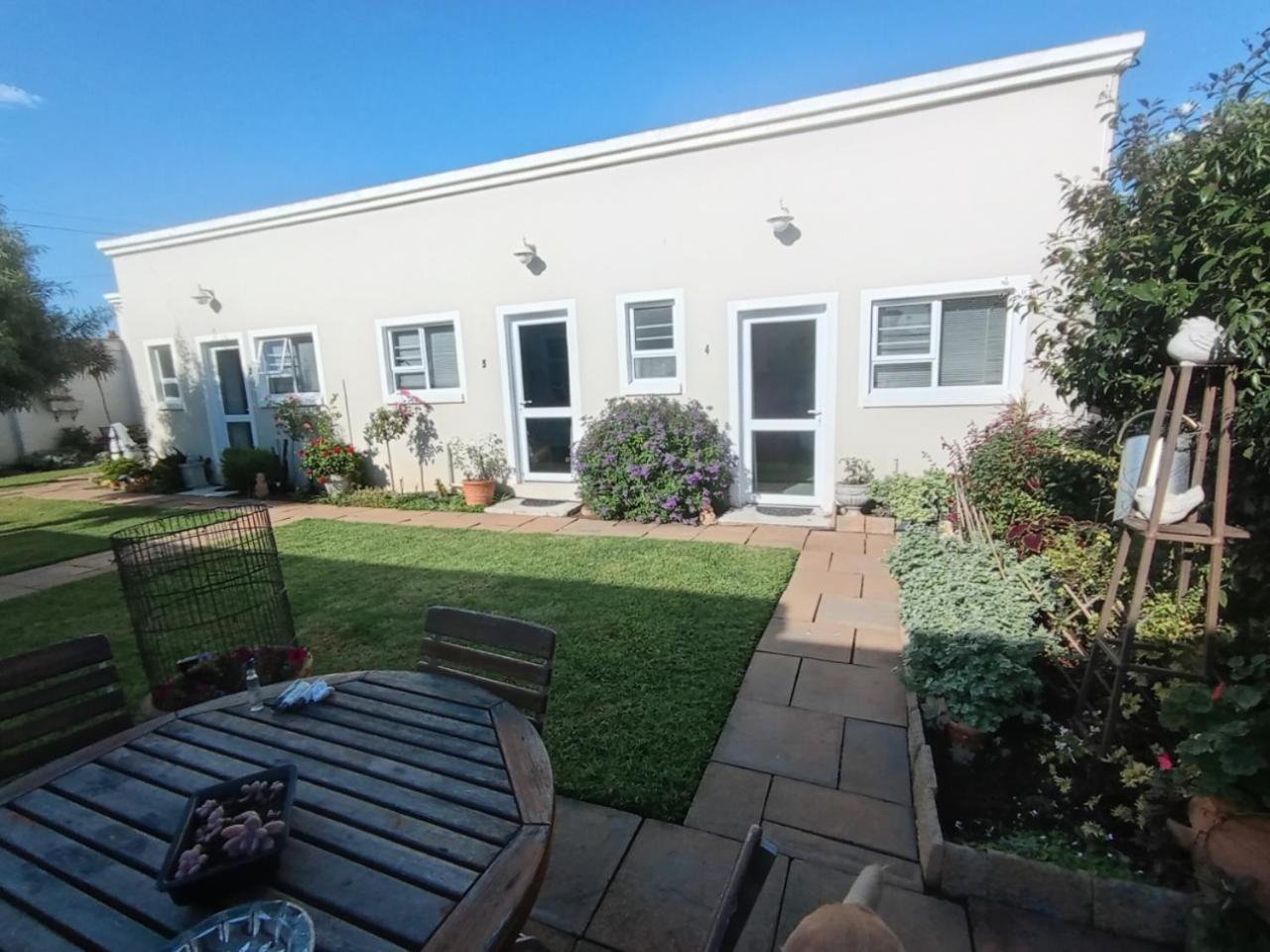 Urban Manor Bed & Breakfast Port Elizabeth Bagian luar foto